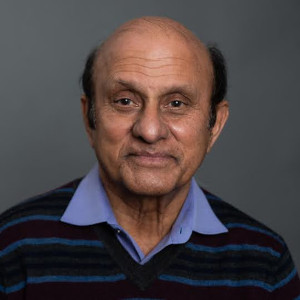 Dr. Vijay Mahajan