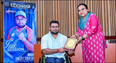 A person and person holding a certificate

AI-generated content may be incorrect.